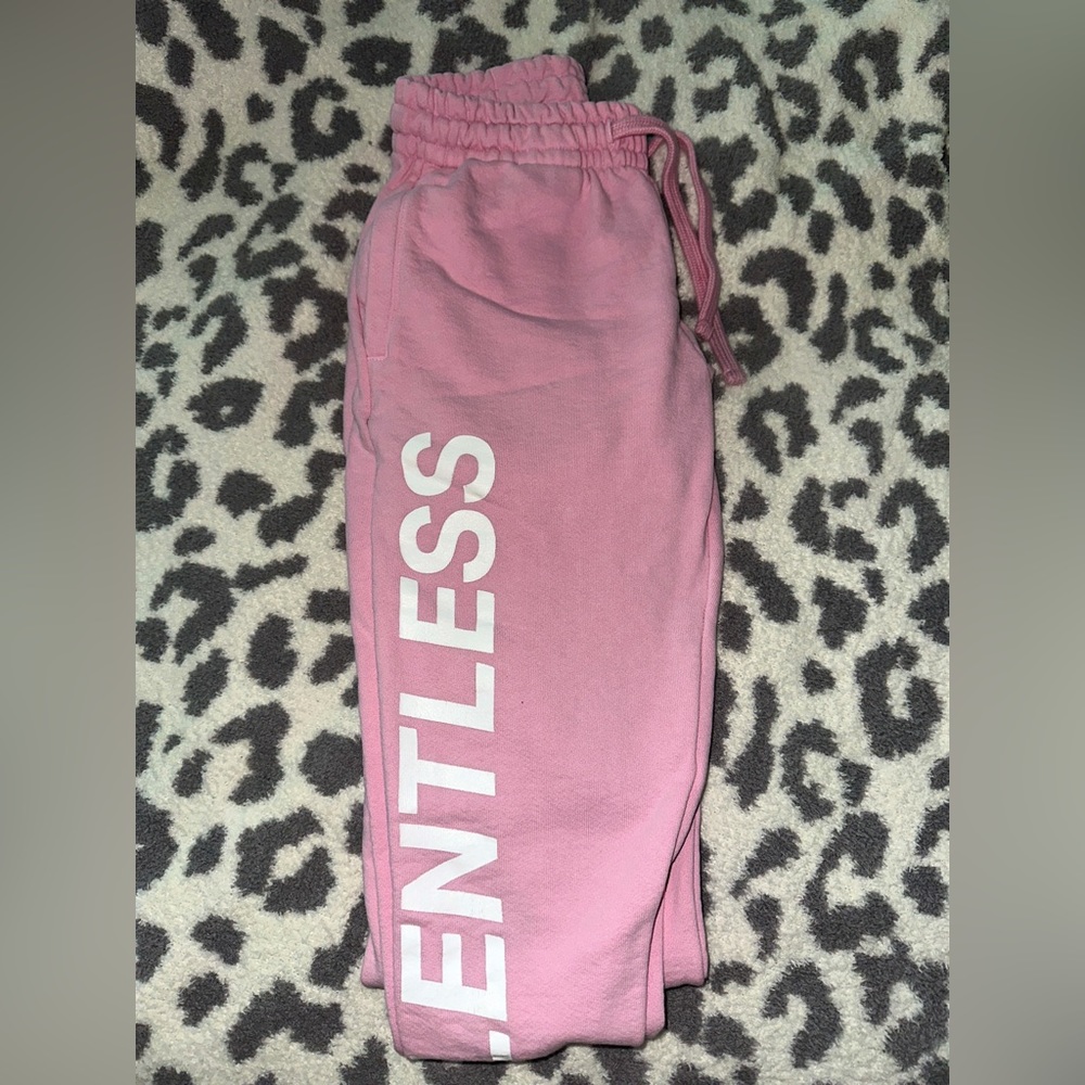 TALENTLESS joggers